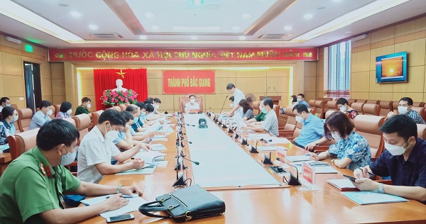Hội nghị thẩm tra hồ sơ kết quả thực hiện xây dựng nông thôn mới đối với thành phố Bắc Giang