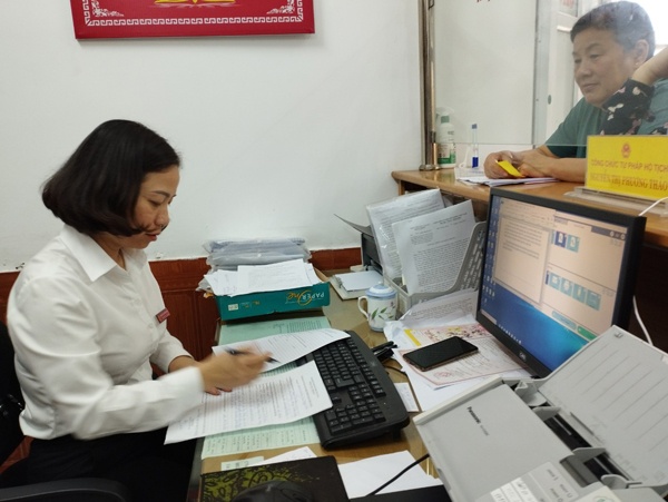 Chị Nguyễn Thị Phương Thảo-  Cán bộ tư pháp tận tâm, trách nhiệm