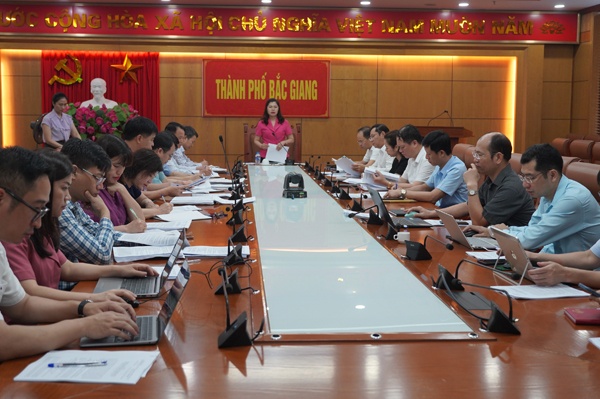 Đoàn giám sát HĐND tỉnh giám sát quản lý, tài sản công, nhà đất trên địa bàn thành phố Bắc Giang