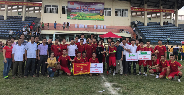 Đội bóng đá thanh niên xã Tân Tiến vô địch giải bóng đá thanh niên thành phố Bắc Giang năm 2019|https://tantien.tpbacgiang.bacgiang.gov.vn/chi-tiet-tin-tuc/-/asset_publisher/M0UUAFstbTMq/content/-oi-bong-a-thanh-nien-xa-tan-tien-vo-ich-giai-bong-a-thanh-nien-thanh-pho-bac-giang-nam-2019