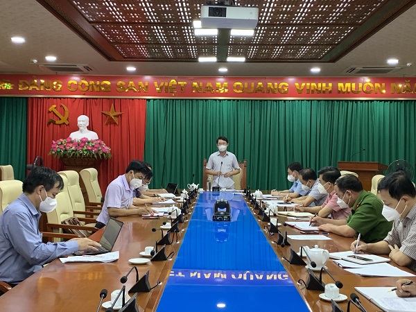 Đồng chí Lê Ánh Dương - Phó Bí thư Tỉnh ủy, Chủ tịch UBND tỉnh kiểm tra công tác phòng, chống...
