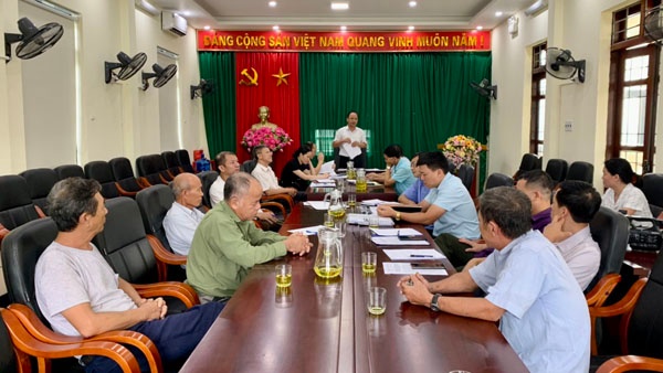 Chủ tịch UBND thành phố đối thoại với 4 hộ dân liên quan dự án HTKT khu dân cư Cửa Trụ, xã Dĩnh Trì