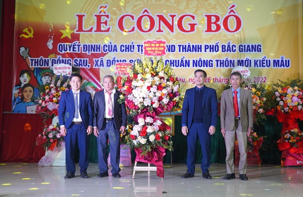 Lễ công bố thôn Đồng Sau xã Đồng Sơn đạt chuẩn thôn NTM kiểu mẫu