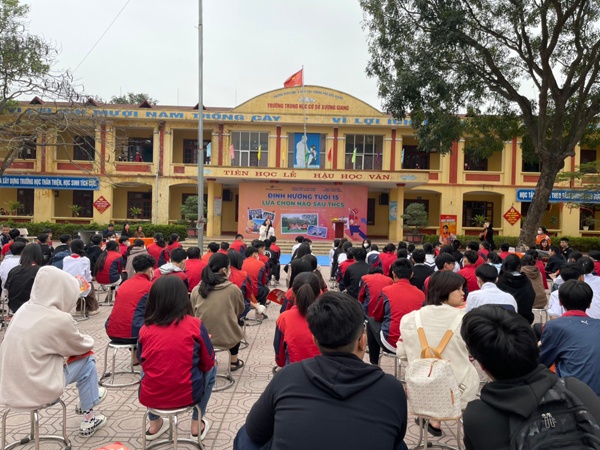 Đoàn thanh niên phường Xương Giang phối hợp tổ chức Chương trình hướng nghiệp “Định hướng tuổi 15”