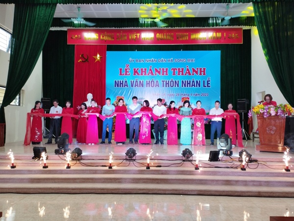 Lễ khánh thành nhà văn hóa thôn Nhân Lễ, xã Song Mai - Chi tiết tin tức - Cổng thông tin điện tử tỉnh Bắc Giang