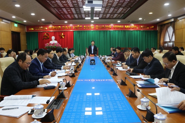 Chủ tịch UBND tỉnh Lê Ánh Dương làm việc với Ban Chỉ đạo thực hiện Nghị quyết số 156-NQ/TU và...