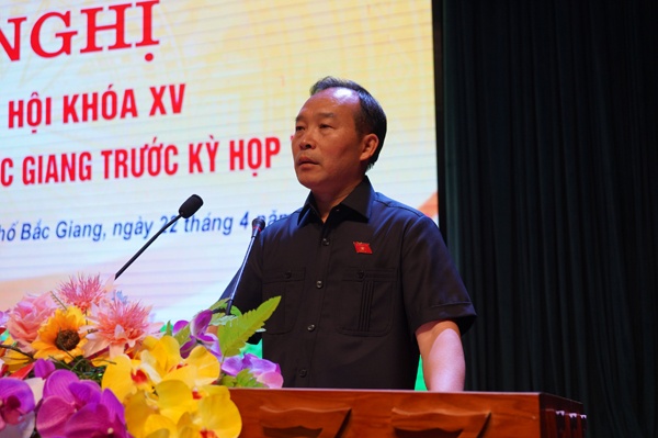 Đại biểu Quốc hội khóa XV tiếp xúc với cử tri thành phố Bắc Giang trước kỳ họp thứ 7