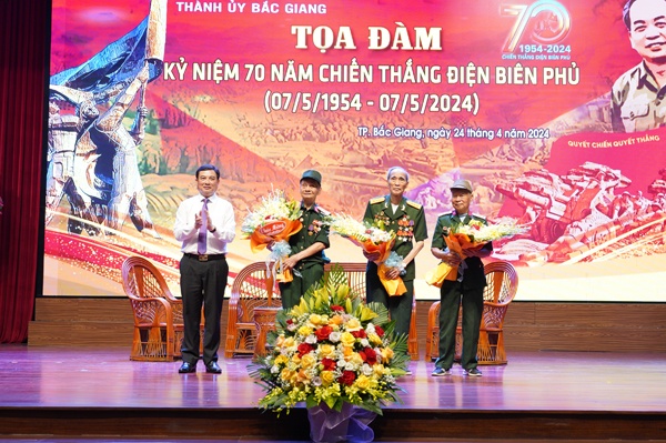 Thành ủy Bắc Giang tổ chức Tọa đàm Kỷ niệm 70 năm Chiến thắng Điện Biên Phủ (07/5/1954 - 07/5/2024)