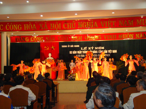 Thành ủy Bắc Giang kỷ niệm 80 năm ngày thành lập Đảng Cộng sản Việt Nam                          ...