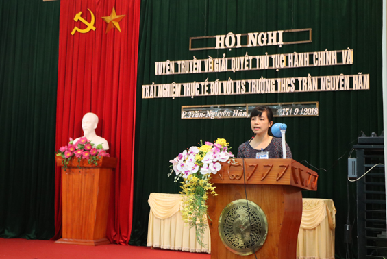 Gần 120 học sinh khối 9 trường THCS Trần Nguyên Hãn được tuyên truyền, tham quan, thực hành giải...